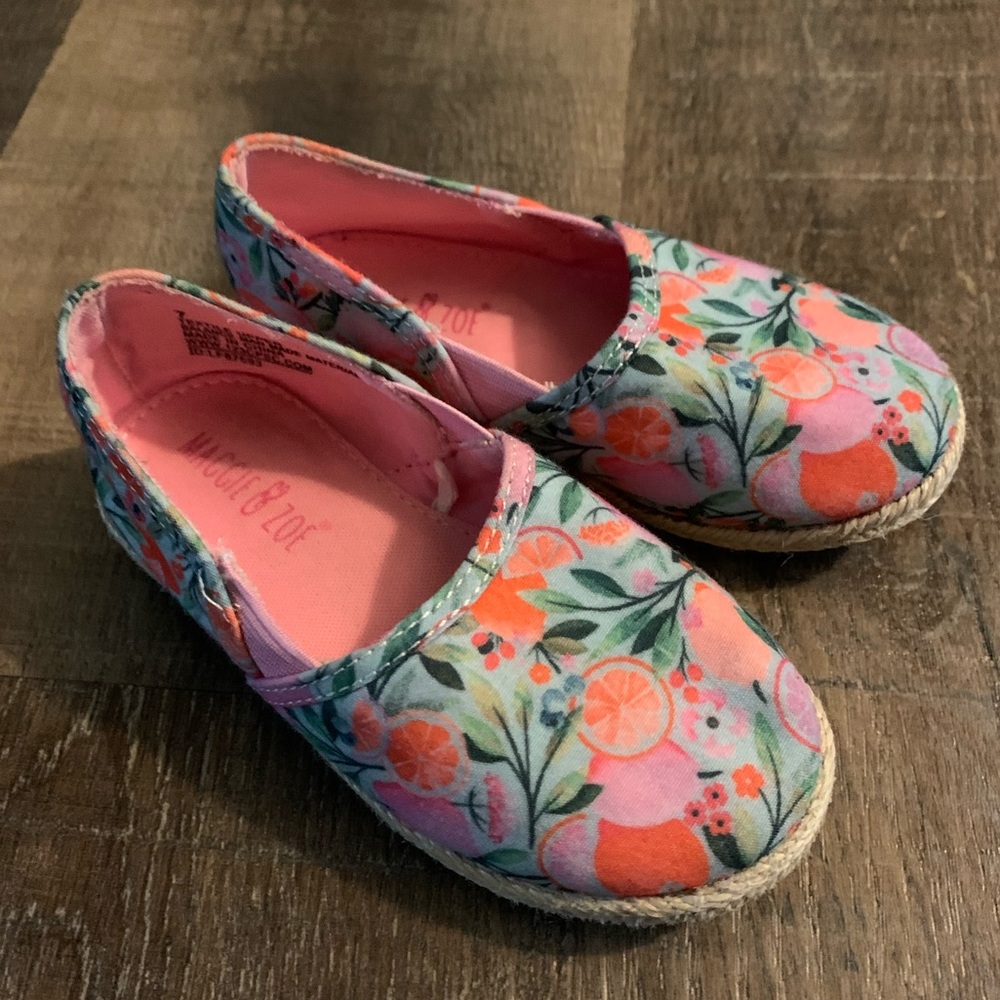 Maggie and Zoe Pink Orange Lemon Fruits Toddler Slip On Sneakers sz 7